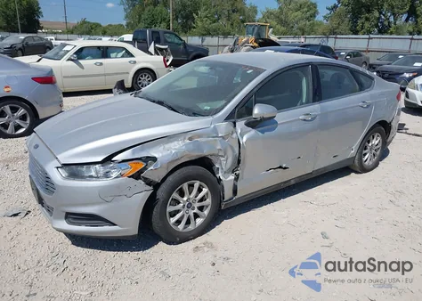 2016 Ford Fusion S z USA, uszkodzony, nr VIN 1FA6P0G76G5123099